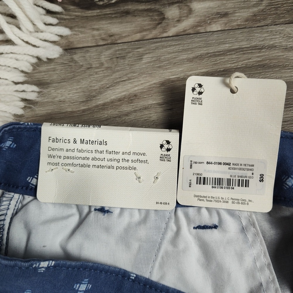 NWTS! a.n.a. Women's Size 6 Mid Rise Twill Chino Shorts  Blue Shiburi Geo Print - Picture 8 of 14